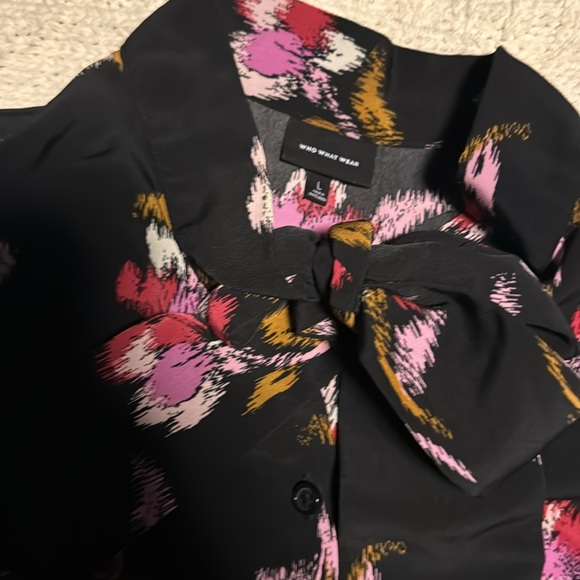 Blouse - Picture 2 of 2